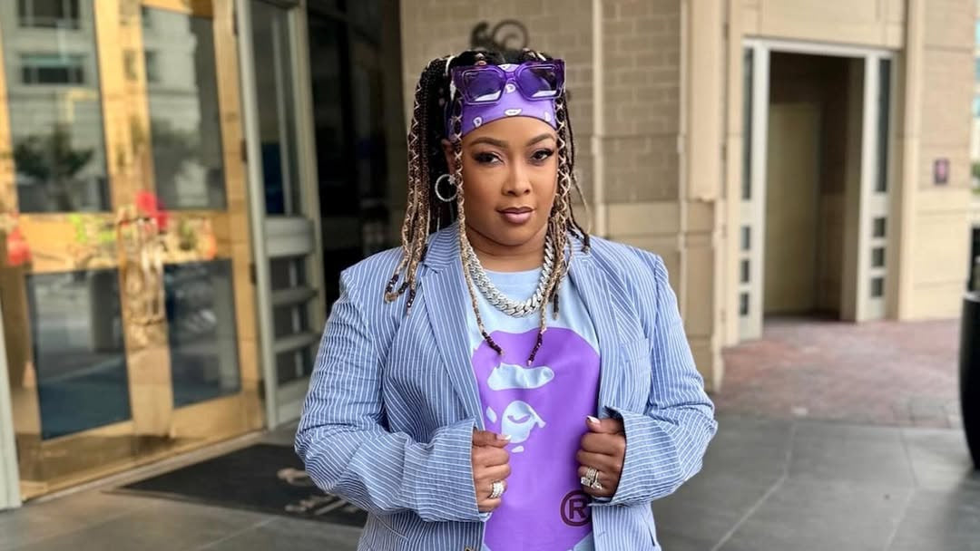 Da Brat giving confidence pose looking at the camera during Pride Event at The White House